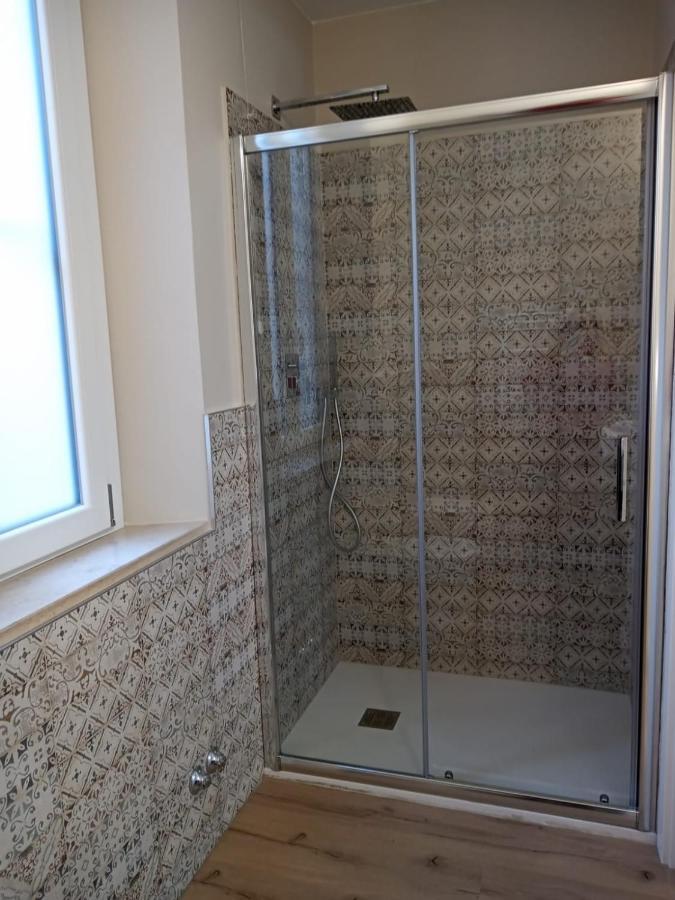 Room 369 Термоли Екстериор снимка