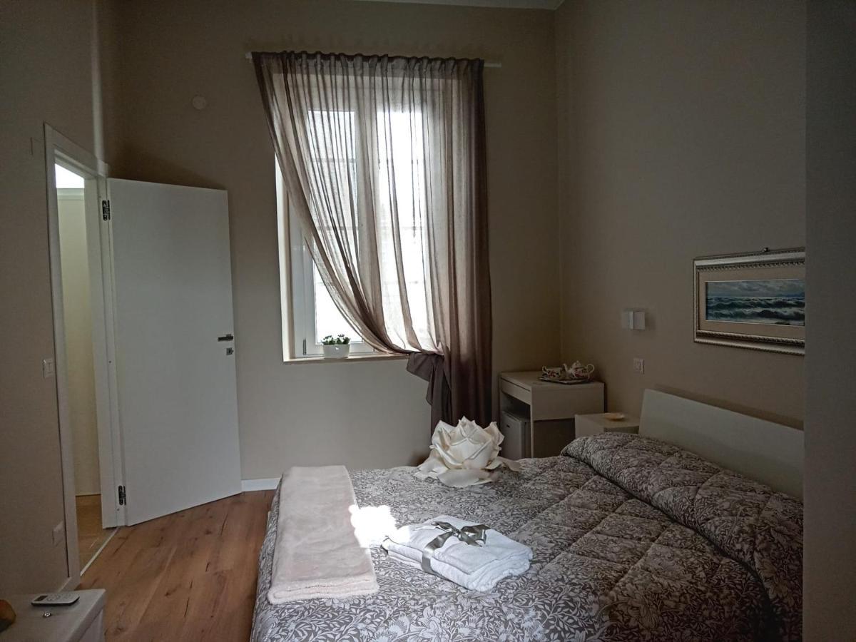 Room 369 Термоли Екстериор снимка